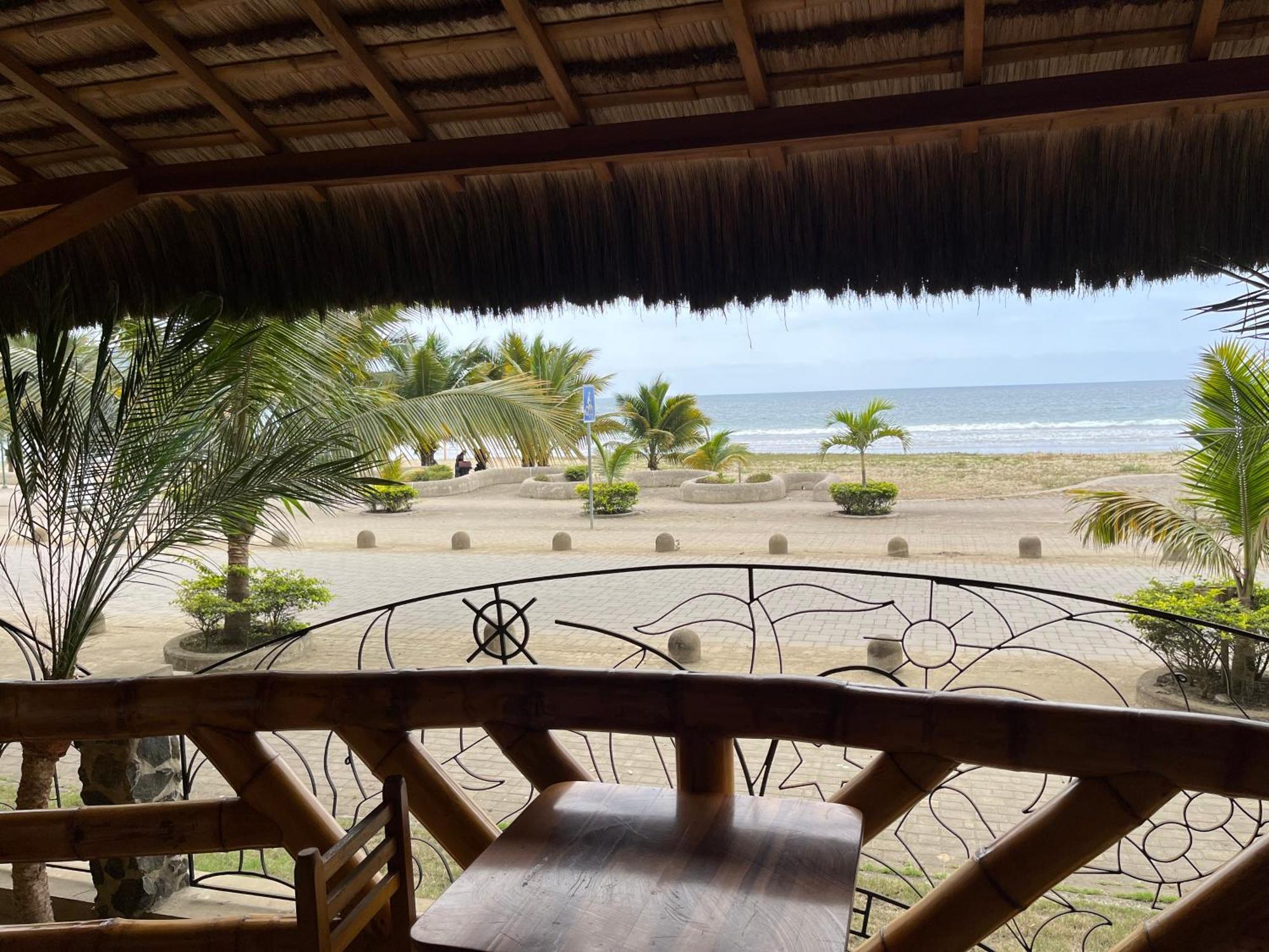 Victor Hugo Hotel Puerto Lopez Luaran gambar