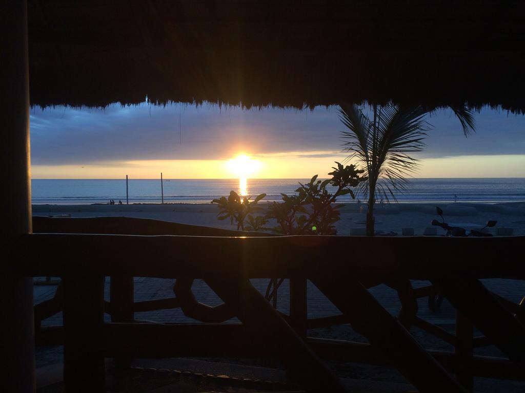 Victor Hugo Hotel Puerto Lopez Luaran gambar